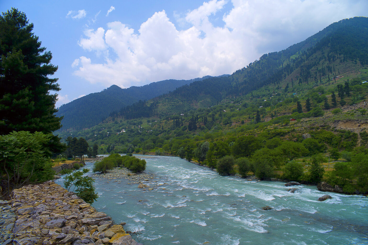uri2_river_jhelum_sh_791185486.jpeg